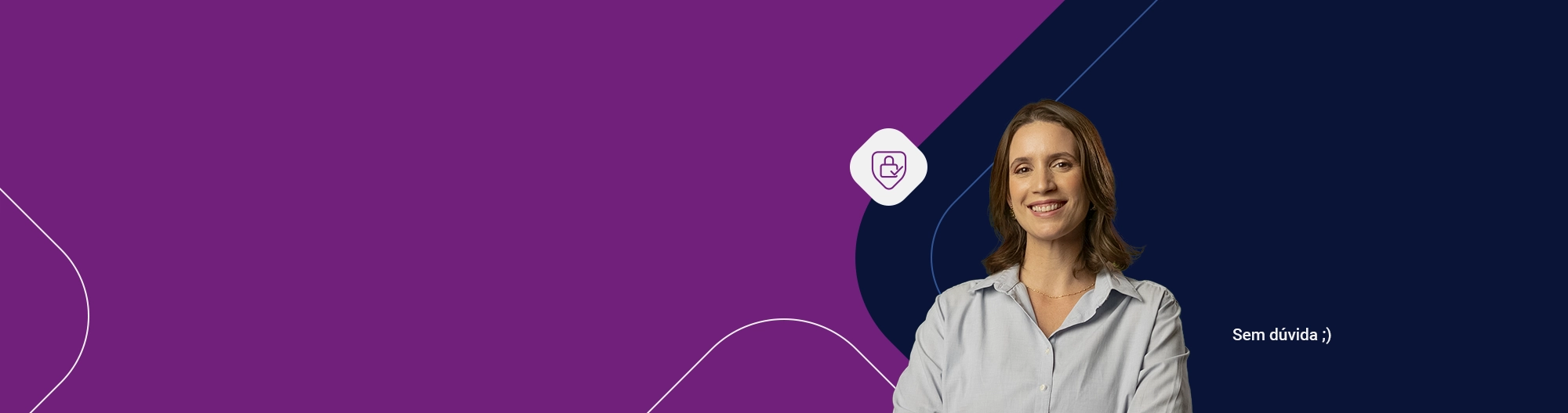 Mulher sorrindo com várias pontuações score atrás.